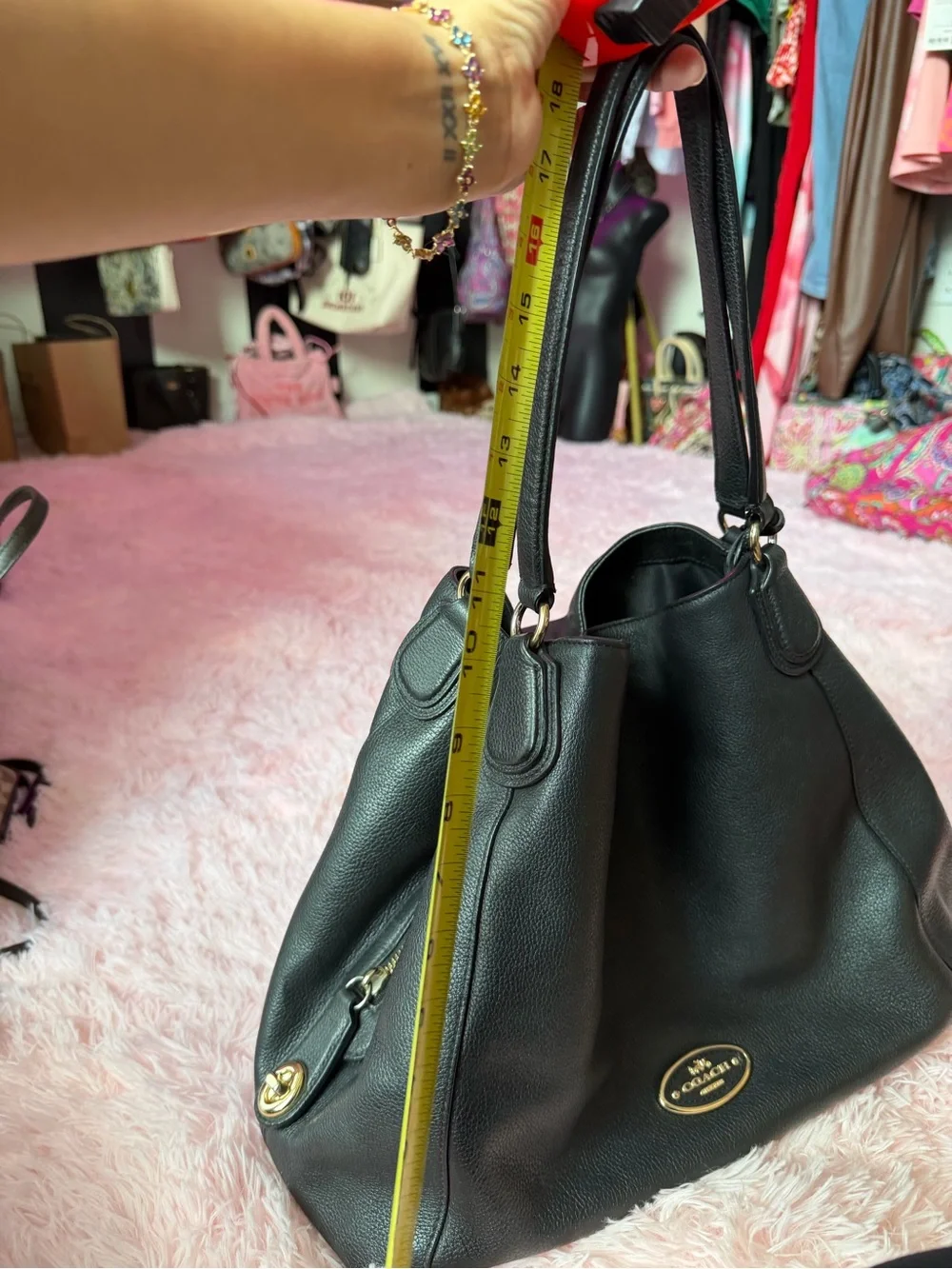 Coach Black Pebbled Leather Hobo Tote Shoulder Bag Gold Turnlock purse